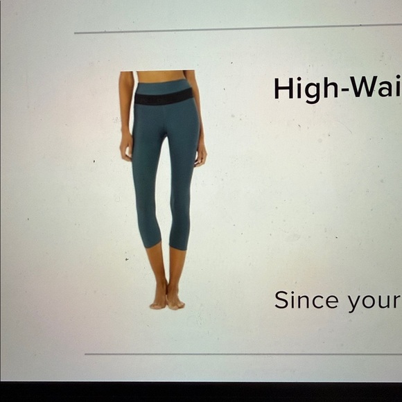 alo yoga - high-waist fitness capri - Picture 7 of 7